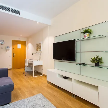 One-bedroom Heaven With Pool Apartment
